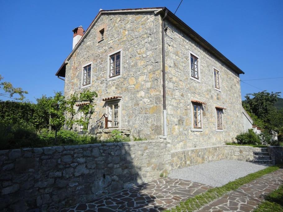 A Lovely House In Vipava Valley Dış mekan fotoğraf